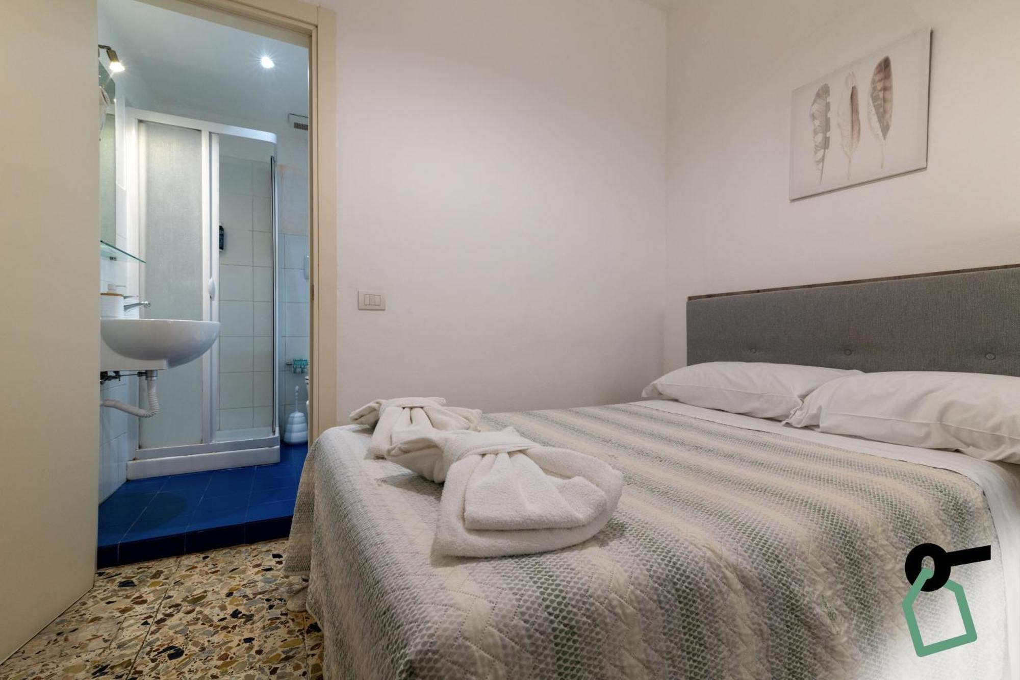 Hotiday Room Collection - Ortigia Opera Сиракуза Екстериор снимка